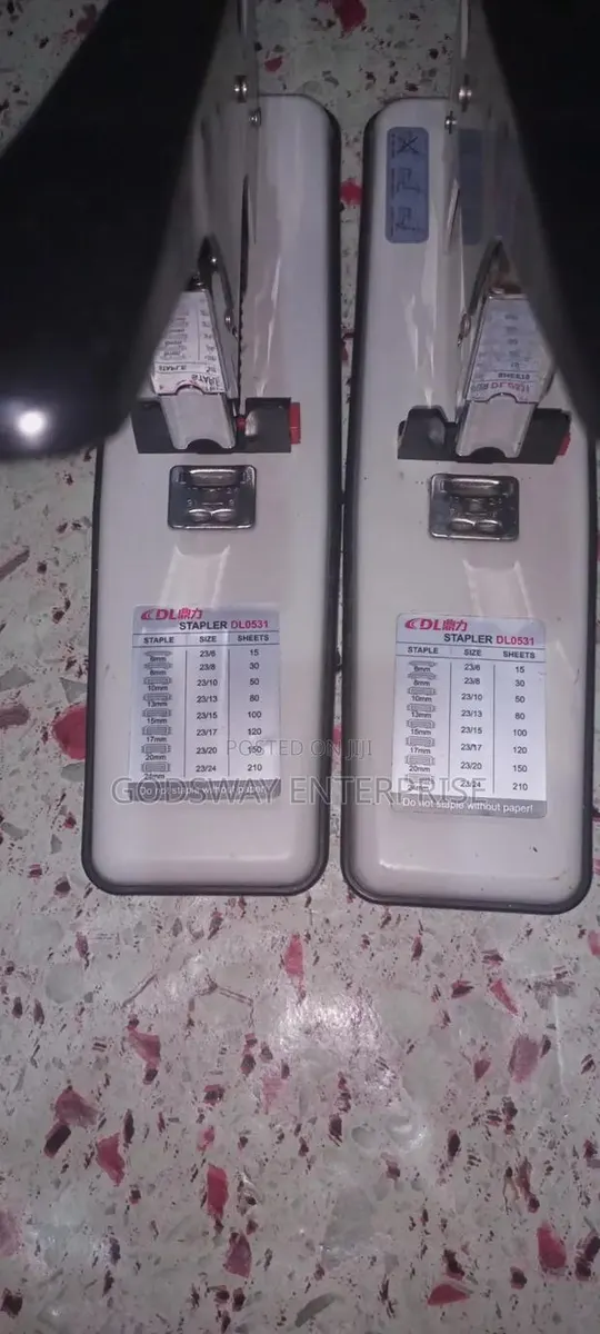 DL Heavy Duty Giant Stapler (Model: DL0531) · Photo 2