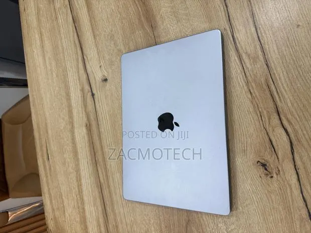 Laptop Apple MacBook Pro 2021 M1 16GB Apple M1 SSD 512GB · Photo 1