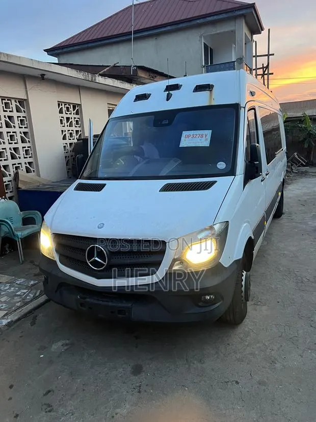 Mercedes-Benz Sprinter 2018 White · Photo 1
