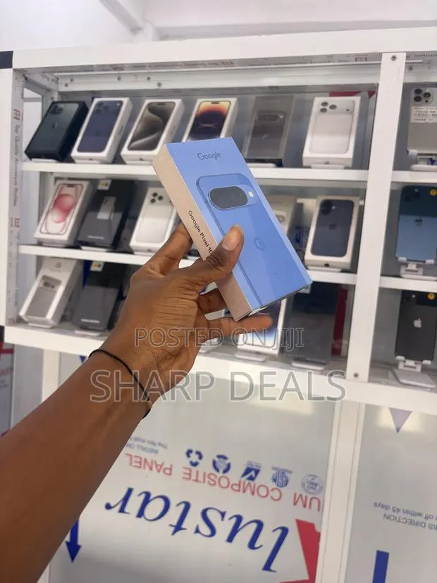New Google Pixel 10 128 GB Blue · Photo 1