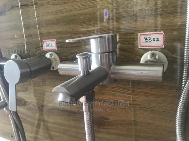Bathtub Mixer (Telephone Shower) · Photo 2