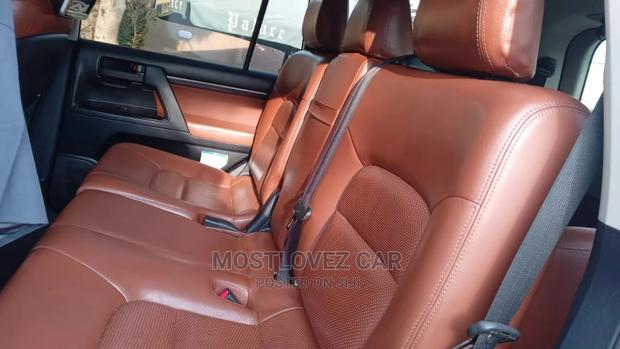 Ghana Car Rental Services. Landcruisers V8 for Rent in Gh · Photo 4