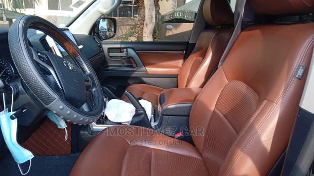 Ghana Car Rental Services. Landcruisers V8 for Rent in Gh · Photo 6