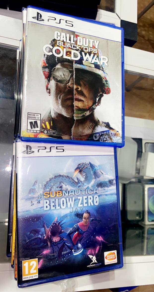 Playstation 5 Game Cds · Photo 2