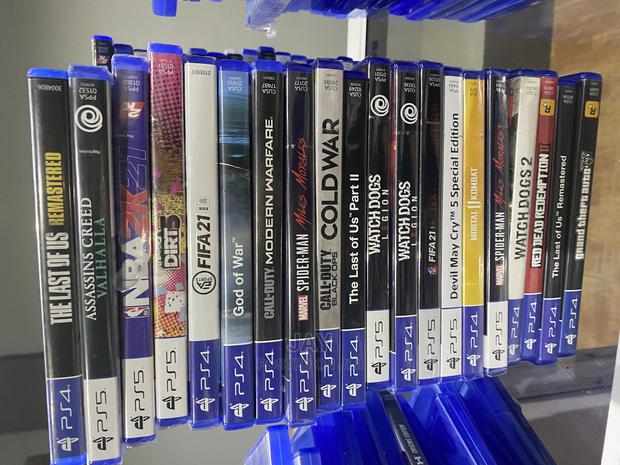 Playstation 4 Game Cds · Photo 5