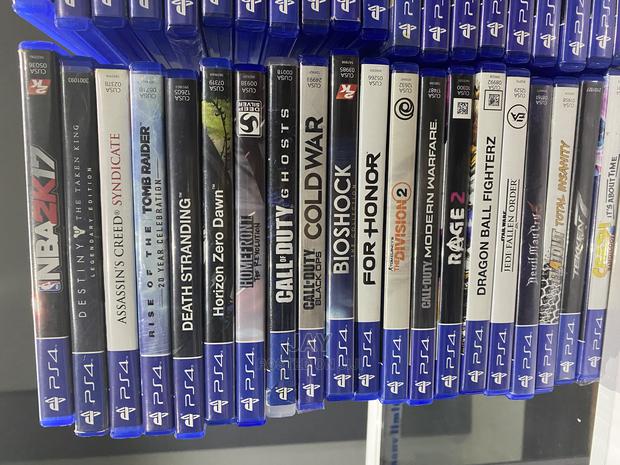 Playstation 4 Game Cds · Photo 6