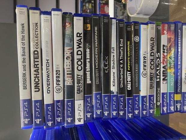 Playstation 4 Game Cds · Photo 1
