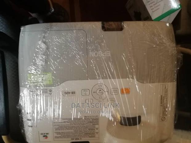 Epson Projector for Rent · Photo 3