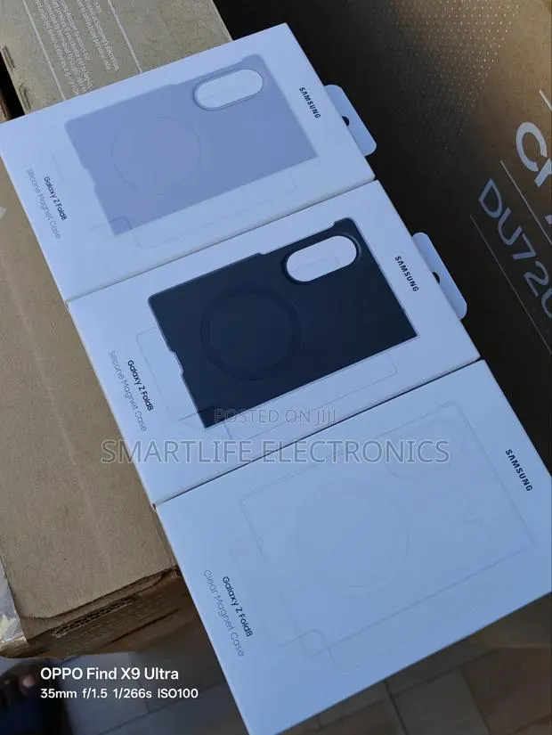 Samsung Fold 8 Case · Photo 1