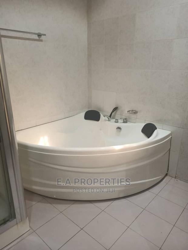 5bdrm Bungalow in E a Properties, Boundary Road Area for Sale · Photo 4