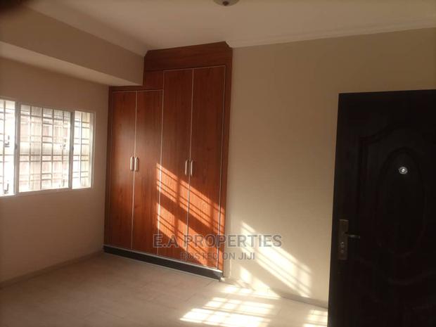 4bdrm Bungalow in E a Properties, Boundary Road Area for Sale · Photo 3