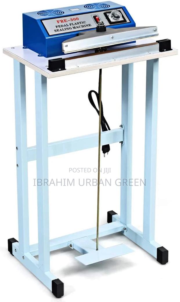Sealing Machine With Cuter 500mm · Photo 1
