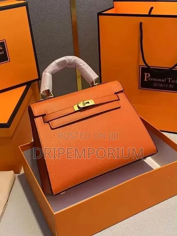 Ladies Hermes Bag · Photo 1