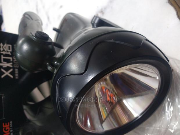 YAGE Yg-5708 LED Torch · Photo 2