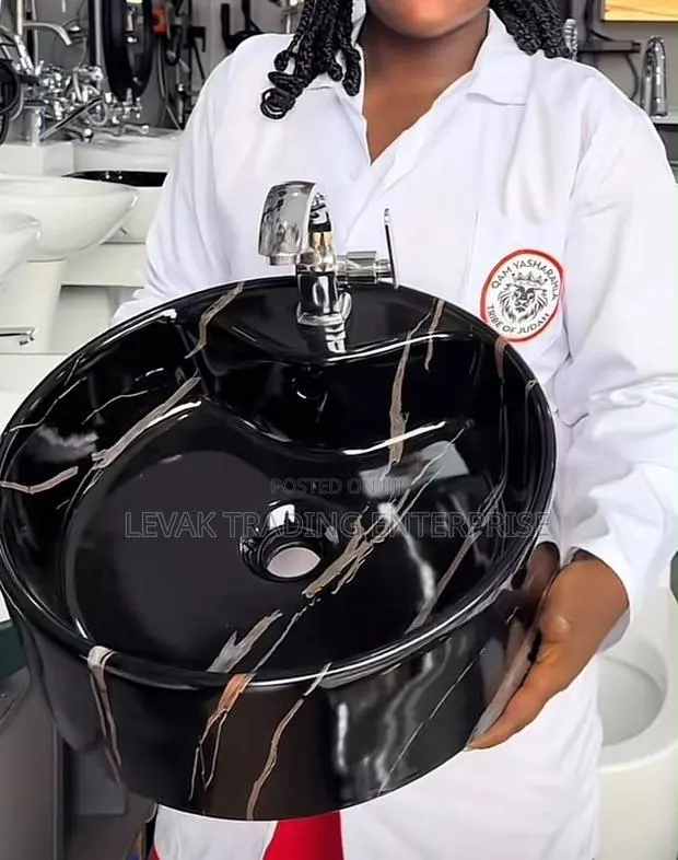 Pedicure Basin - Matte Black Basin · Photo 1
