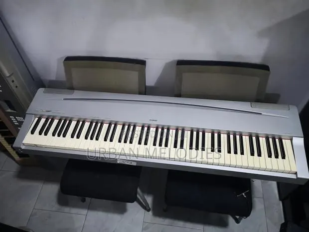 Yamaha Electronic Piano P-70 · Photo 1