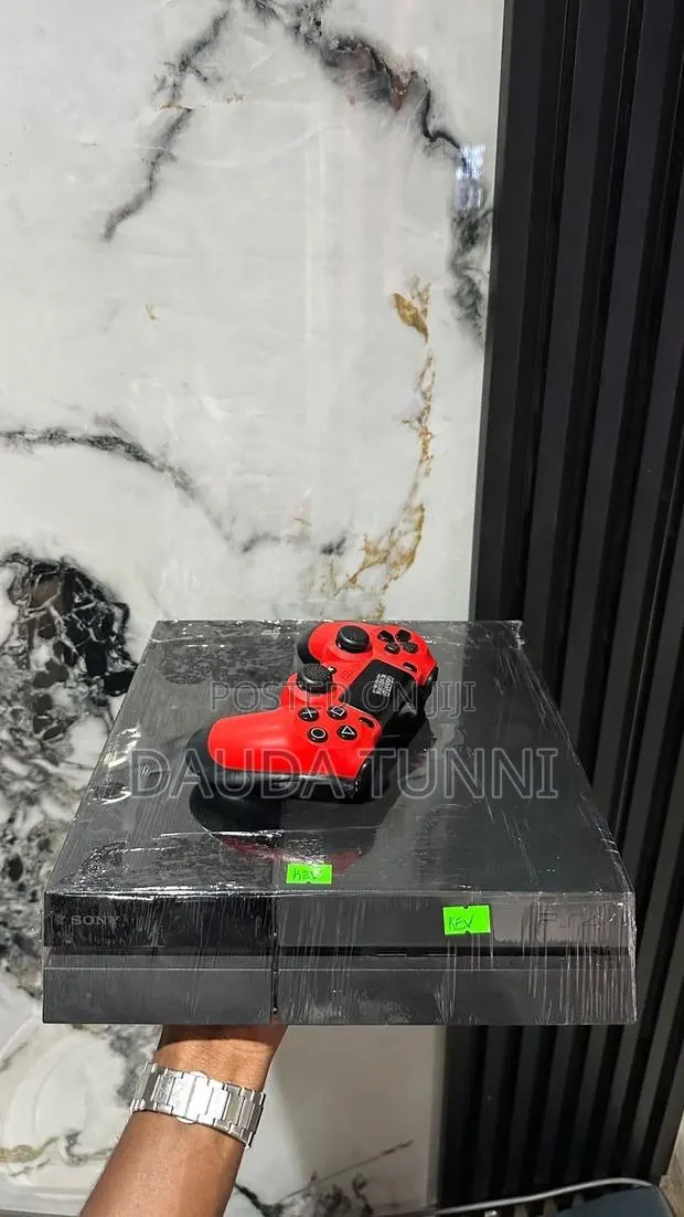 Sony Ps4 Standard · Photo 1