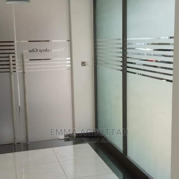 Tinting Windows · Photo 3