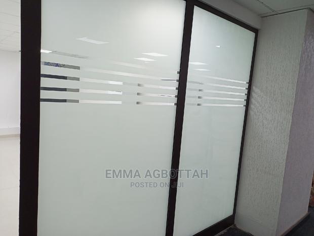 Tinting Windows · Photo 1