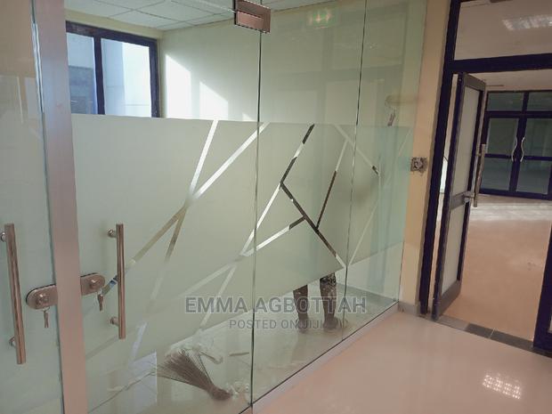 Tinting Windows · Photo 5