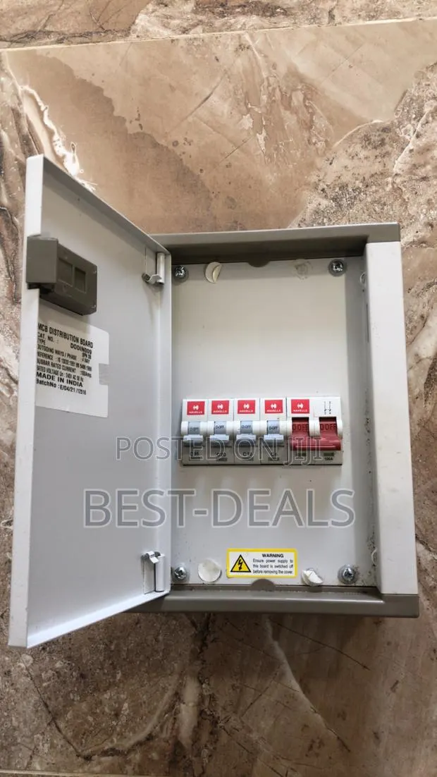 Havels 4 Way Single Phase Distribution Board · Photo 1