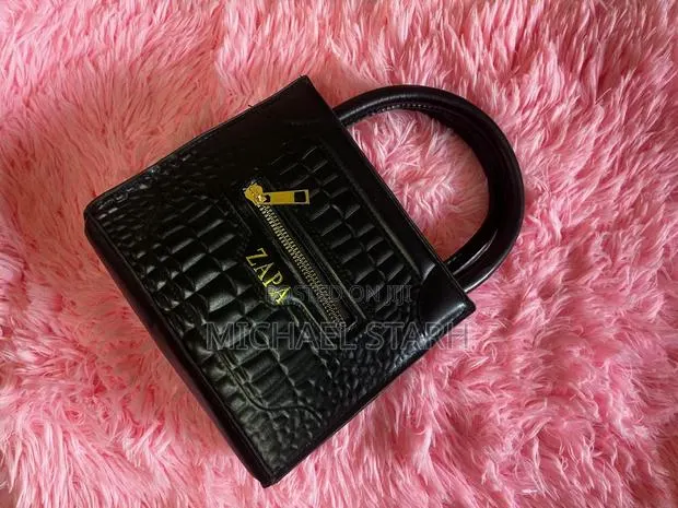 Cute Sleek Ladies' Handbags Bags · Photo 1