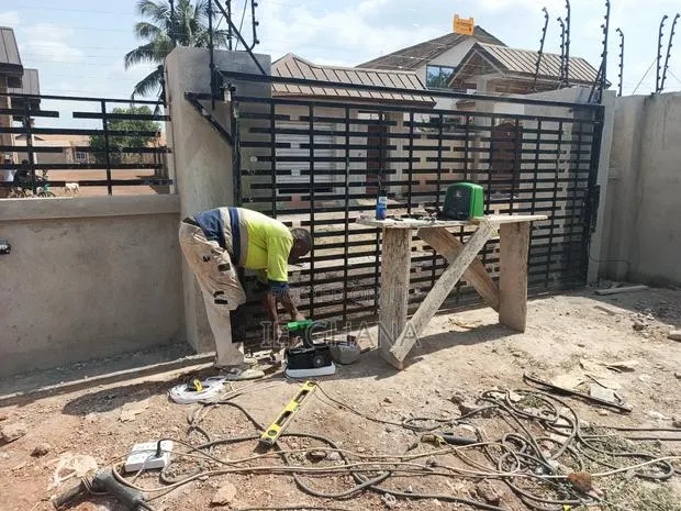 Centurion Sliding Gate Sales and Installation · Photo 1