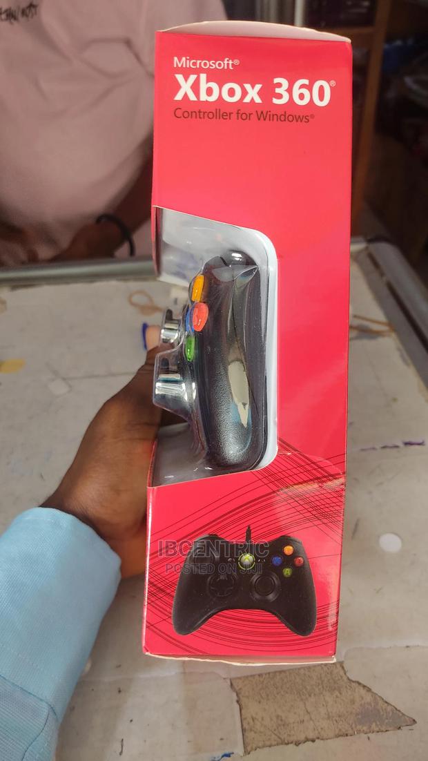 Microsoft Xbox 360 Controller · Photo 2