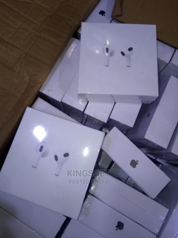 Airpod 3 Earbuds · Photo 5