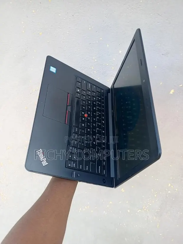 Laptop Lenovo ThinkPad E470 8GB Intel Core i5 HDD 500GB · Photo 1