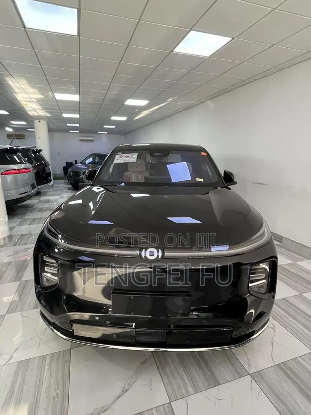 New Changan Nevo Q07 Flagship PLUS Edition 2025 Black · Photo 1