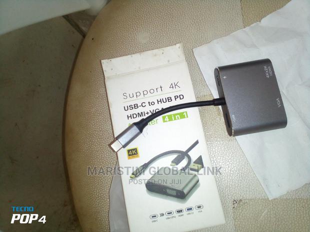 Type C to Hub PD +HDMI+VGA+USB (4 In1) · Photo 1
