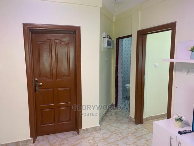 Beautiful Furnished 2 Bed Apartment at Spintex · Photo 7