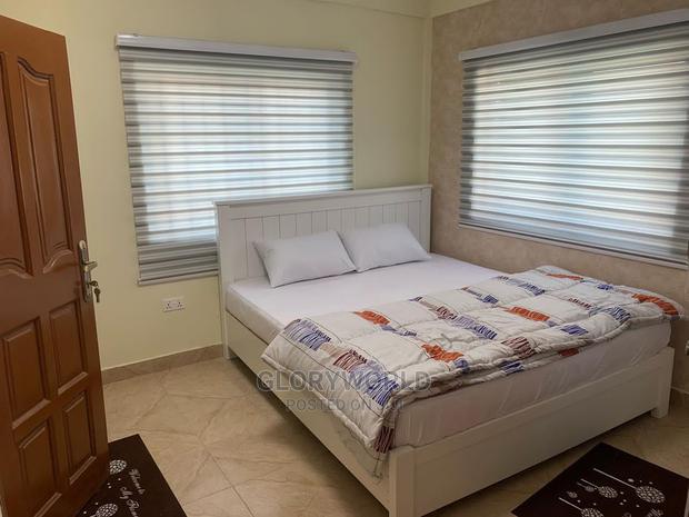 Beautiful Furnished 2 Bed Apartment at Spintex · Photo 4