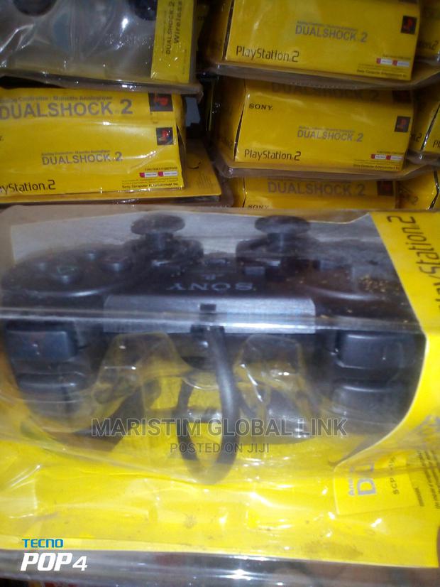 PS2 Wired Game Pad · Photo 1