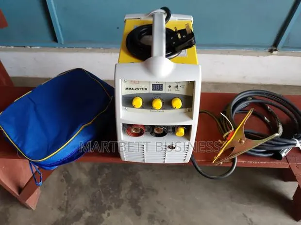 251a Argon/Arc Powerflex Welding Machine · Photo 1