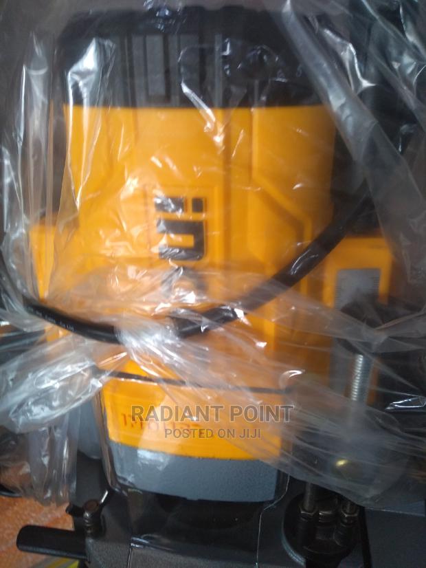 Ingco Electric Router 2200W Powerful · Photo 2