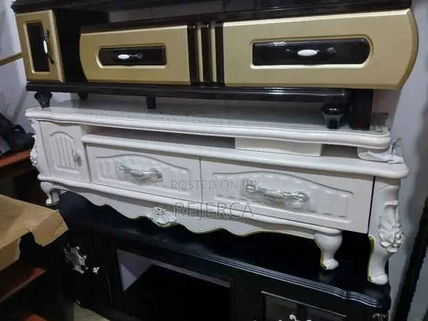Affordable TV Stand With Drawers · Photo 1