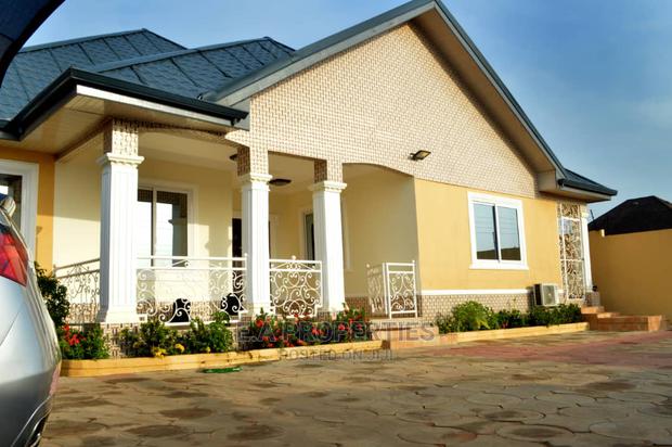 4bdrm House in E a Properties, Barrier for Sale