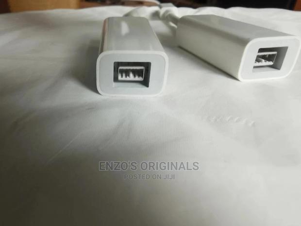 Apple Thunderbolt To Firewire 800 Adapter · Photo 1