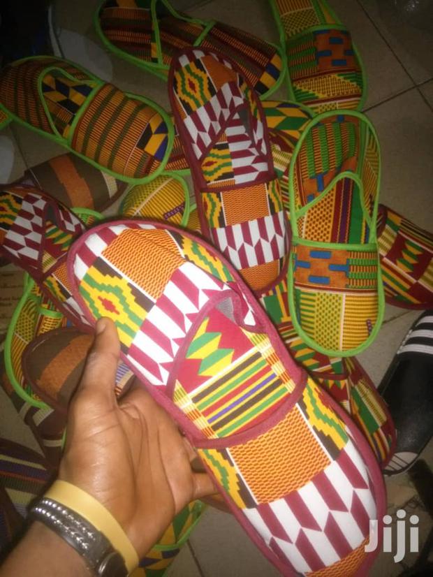 Room Slippers · Photo 3