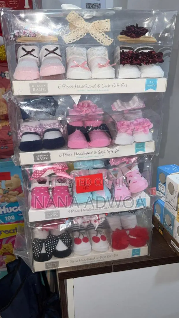 Headband and Socks Gift Set · Photo 1