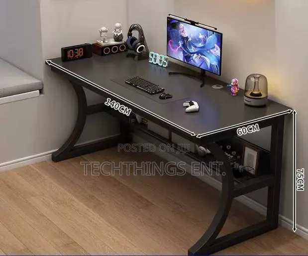 Modern Simple Computer Desk · Photo 1