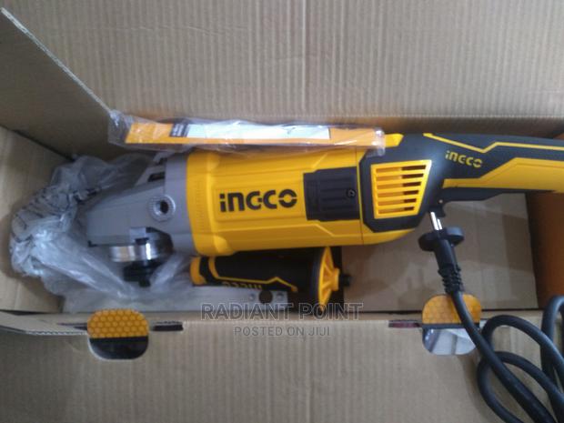 Ingco Angle Grinder 2400w Power Heavy · Photo 2
