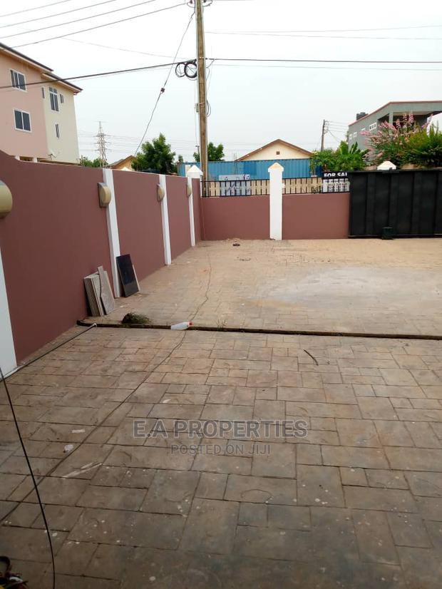4bdrm House in E a Properties, School Junction for Rent · Photo 5