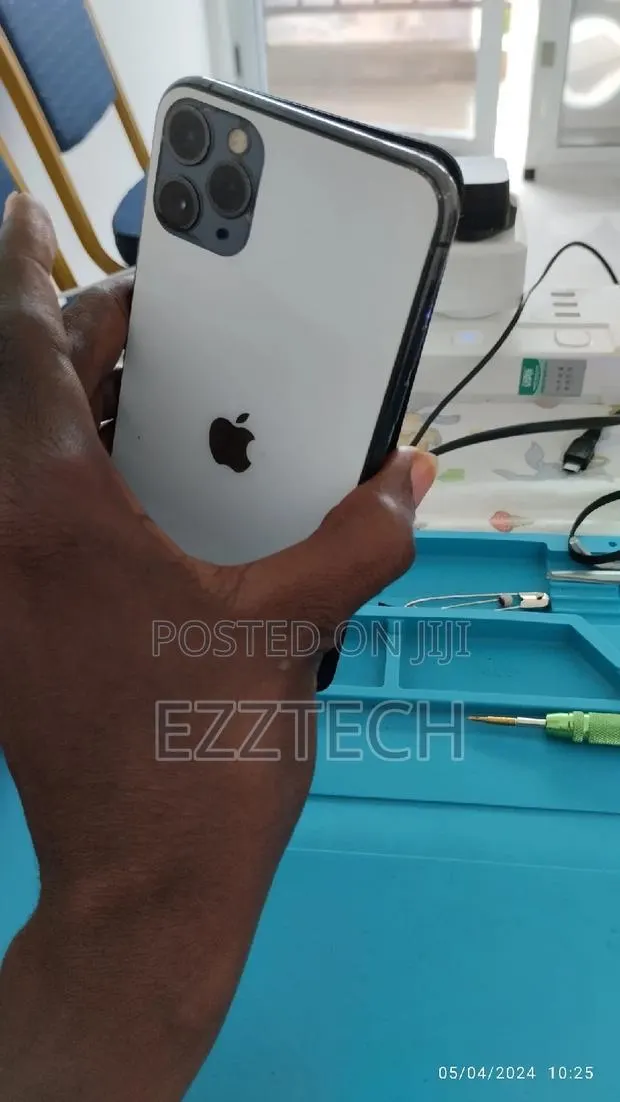 Phone Repair Solutions · Photo 1