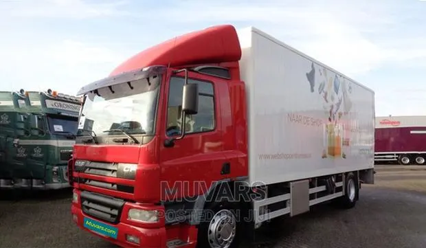 Trucks for Rent in Ghana Relocation Cargo Truck – 20-Footer · Photo 1
