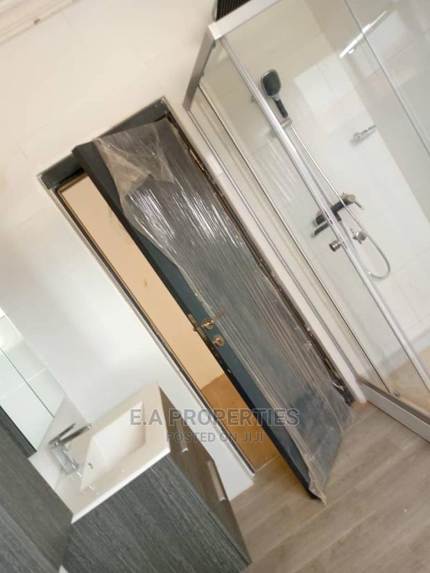 5bdrm House in E Properties, Otano for Sale · Photo 5