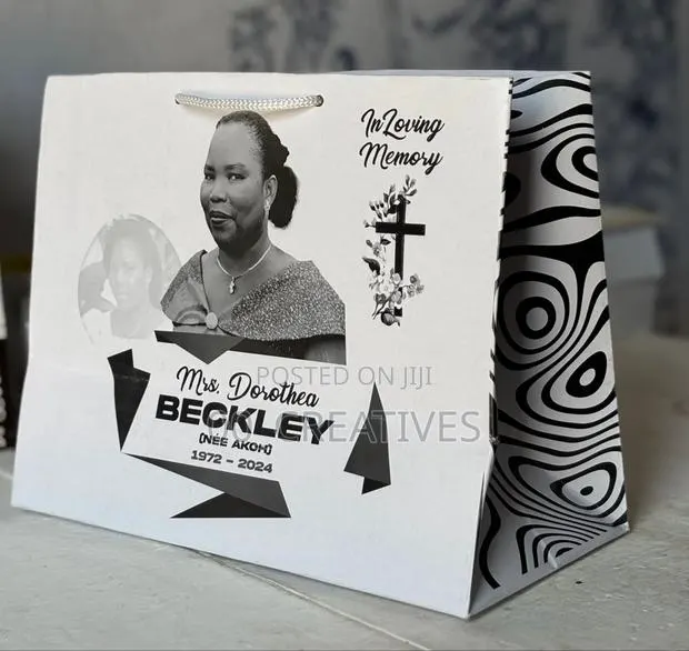 Funeral Paper Bags · Photo 1