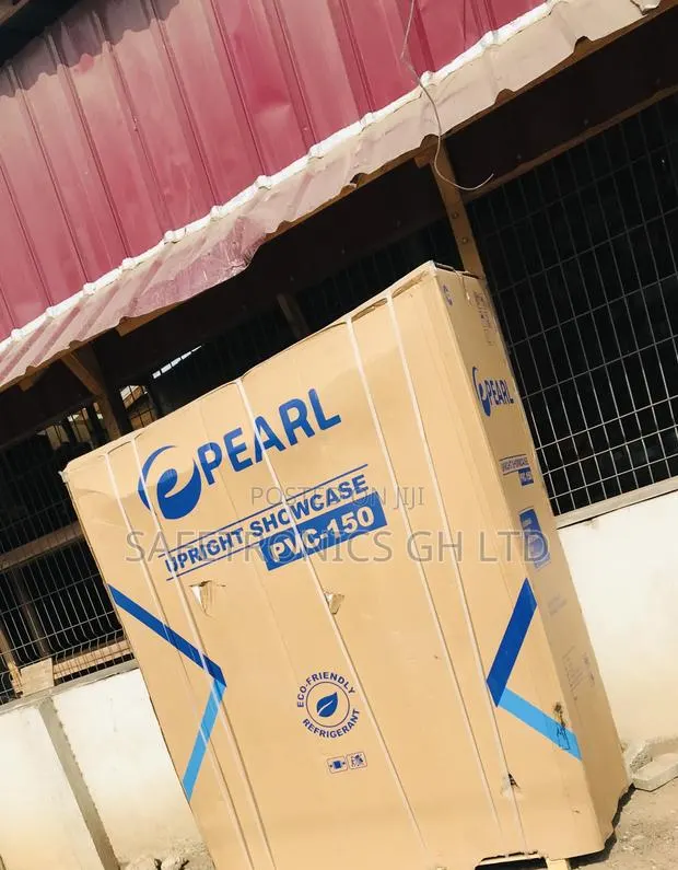 Glass Display Pearl 3 Doors PVC-150 Fast Defrost Fridge · Photo 1